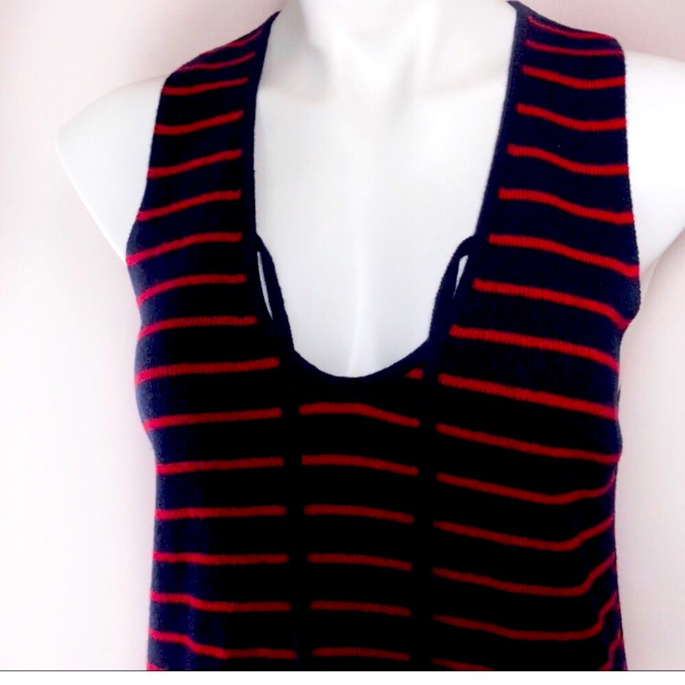 ELIZABETH AND JAMES Dahlia Sleeveless Sweater - Picture 7 of 8